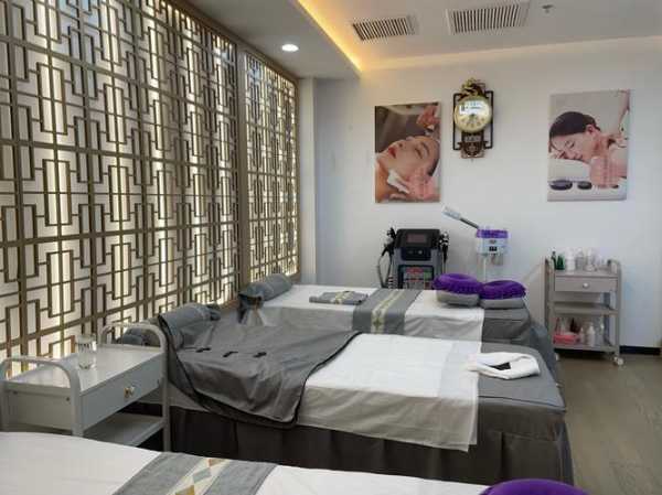 宝山油压按摩论坛,进店前台人员热情,技师健谈专业