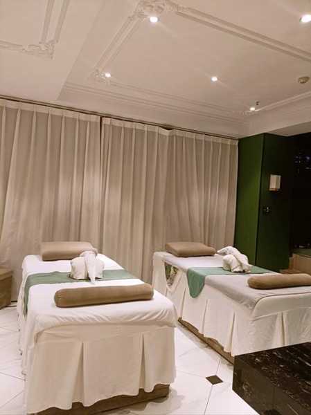 去了郑州推拿会所店,推荐您看看专业spa