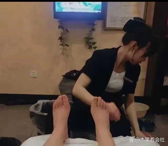 上个月去了郑州推拿会所,享受过程很美妙!