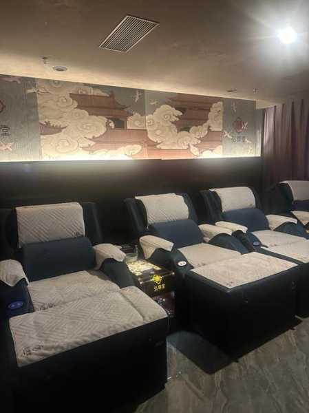 前天去武汉水疗会所店,绝对豪华的养生休闲会所