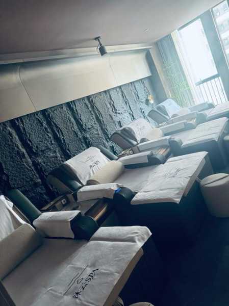 上个月去了佛山足浴会所店,享受独享一刻的清净