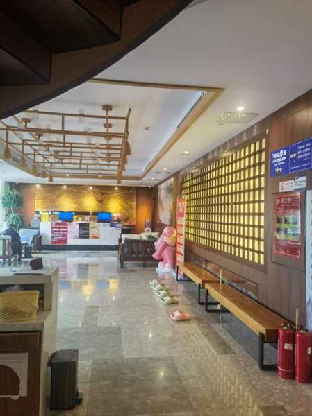 上个月去了南京桑拿会所店,环境好服务热情