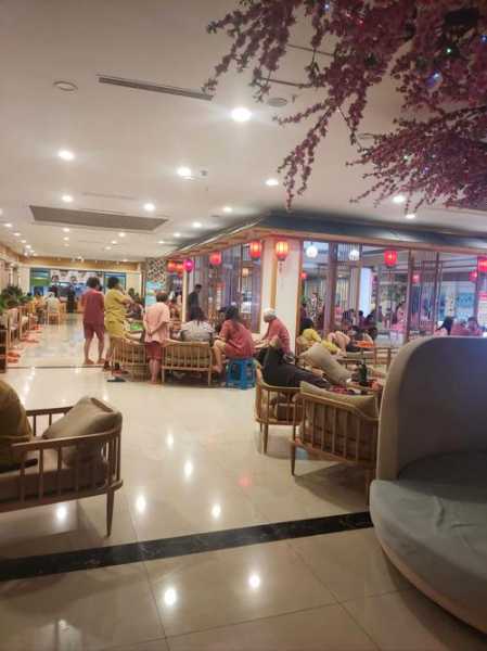 上个月去了重庆洗浴会所,这家的服务真心让人喜欢