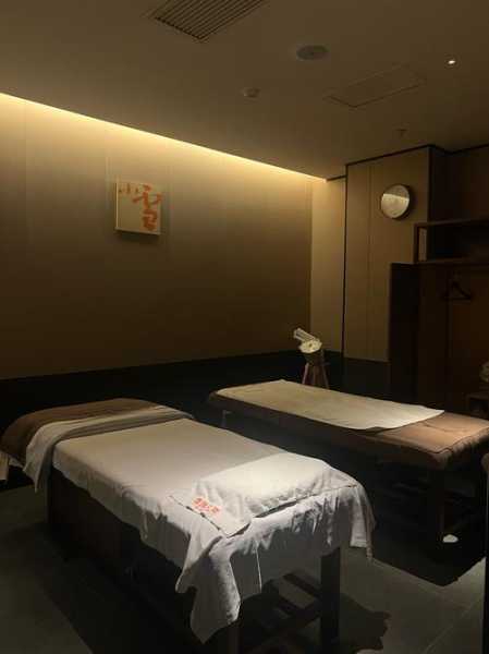 前天去重庆推拿会所店,做精油spa好好感受