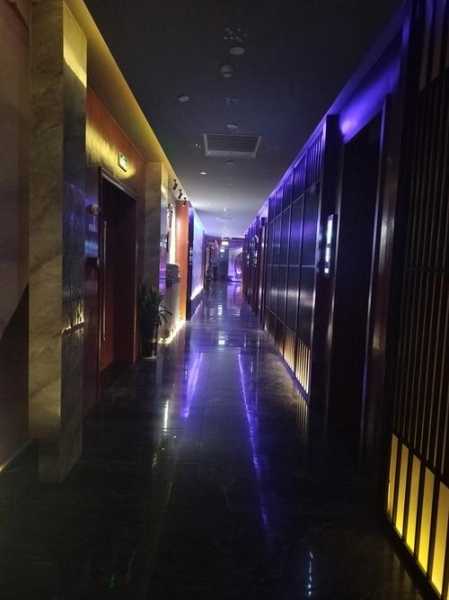 上个月去了重庆足疗会所店,使人陶醉的好地方