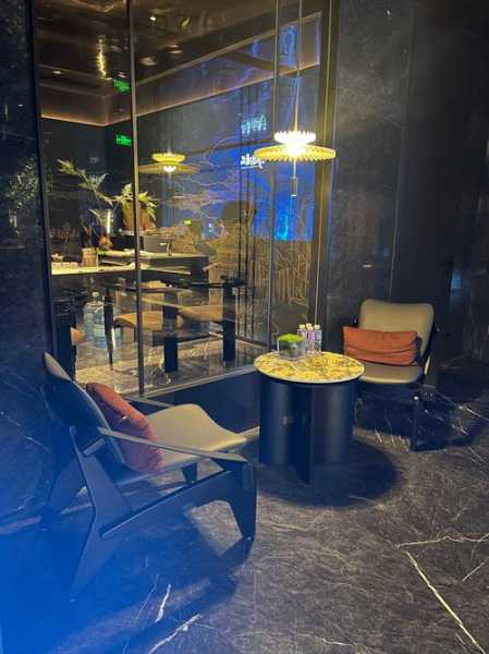 前天去昆明按摩会所店,感受帝王般的享受