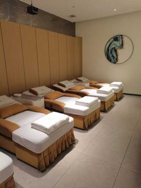 去了长沙按摩会所店,推荐您看看专业spa