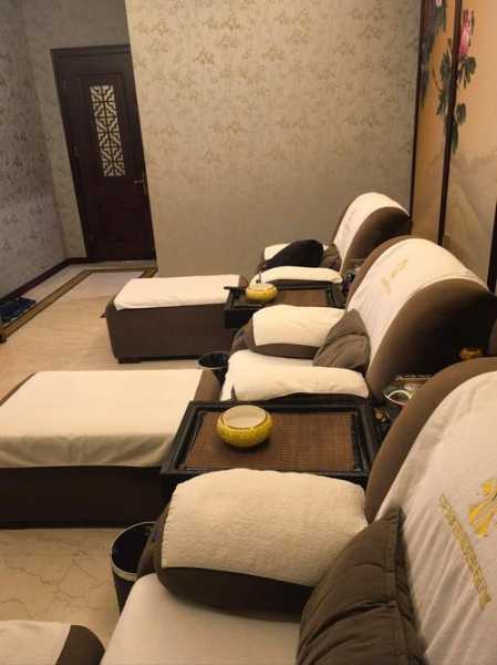去了贵阳桑拿会所店,给您帝王般的高级服务享受