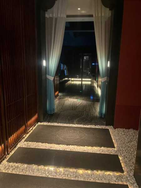 去了长沙洗浴会所店,感受帝王般的享受