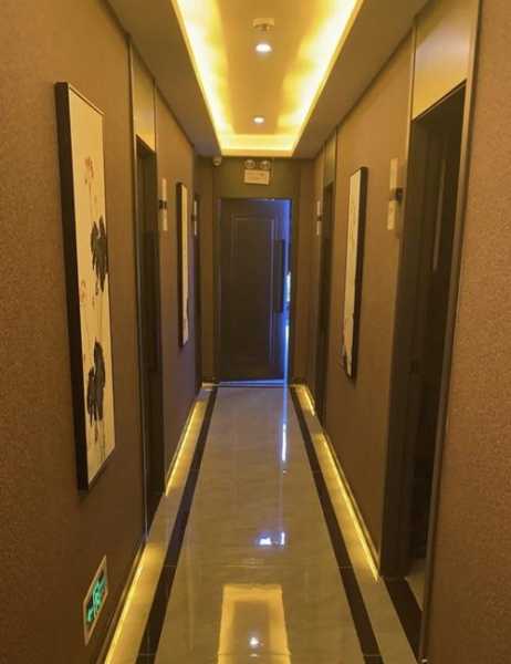 上个月去了重庆足疗会所店,推荐您看看专业spa