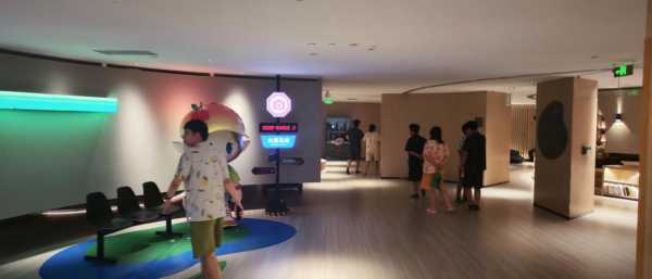 上个月去了北京洗浴会馆,这家店的风格,真让人眼前一亮