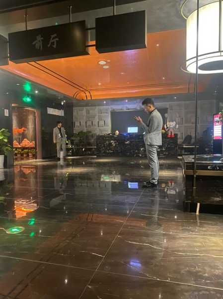 前天去常州足疗会所,经常和朋友一起去