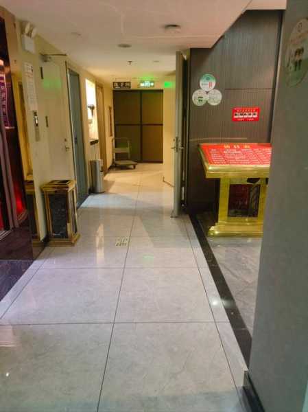 上个月去了石家庄足疗会所,这家的服务我是真心喜欢