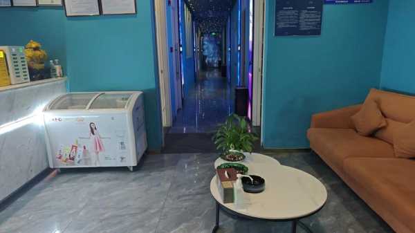 上个月去了成都足浴会所店,推荐您进来看看,让您满意的