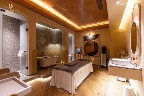 上个月去了保定男士spa会所店,推荐您看看专业spa