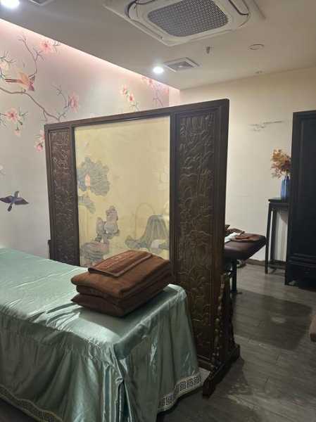 前天去南京按摩会所，风格和体验都蛮好的