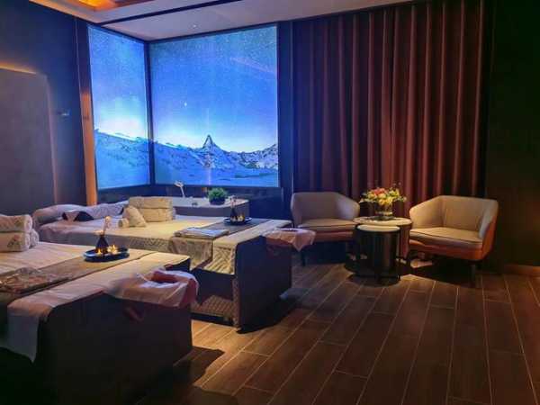 前天去天津休闲会所店,这家服务您来了就不想走