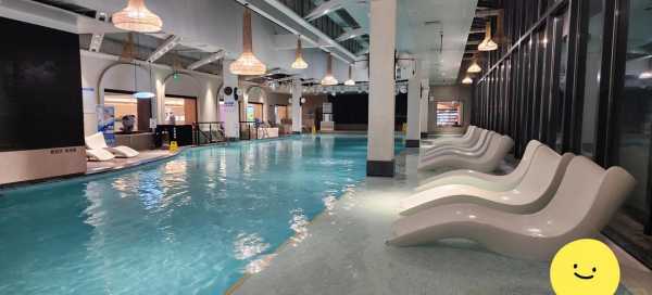 上个月去了郑州洗浴会所店,刚体验完就忍不住分享出来