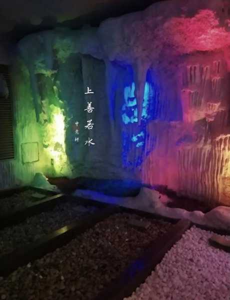 去了济南洗浴会馆,无声无息里,把时光凝固。