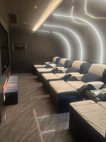 前天去武汉足疗会馆，推荐您看看专业spa