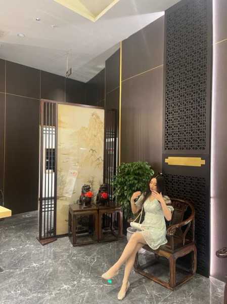 前天去南京足浴会馆,这家店的风格,真让人眼前一亮