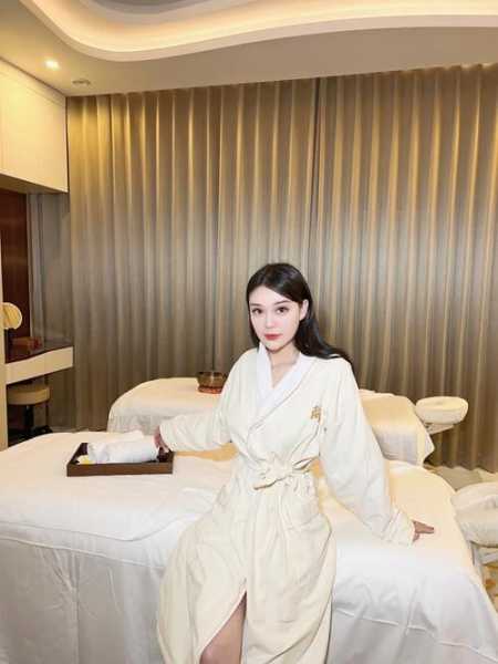 前天去广州休闲会所店,价格和服务刚刚好