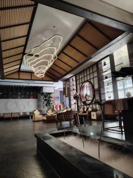 上个月去了成都解压会馆,做精油spa好好感受