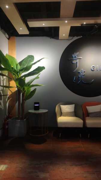 去了武汉解压会馆，这家店的风格，真让人眼前一亮