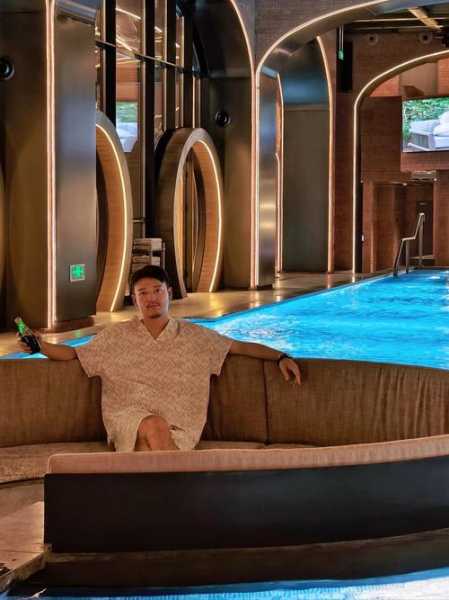 上个月去了成都洗浴会馆,享受过程很美妙!