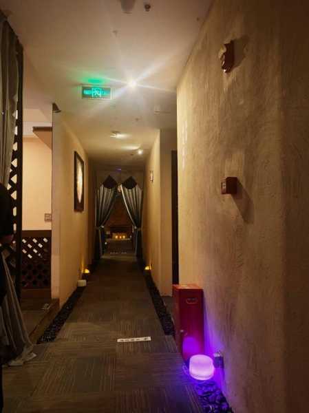 前天去盐城解压会所店,推荐您看看专业spa