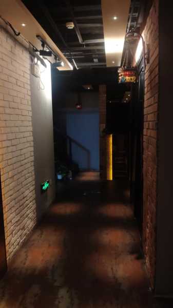 去了郑州解压会所店，这家店的风格，真让人眼前一亮