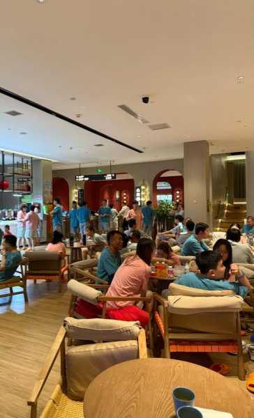 前天去深圳洗浴会所,经常和朋友一起去