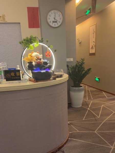 前天去贵阳足浴会馆,推荐您看看专业spa