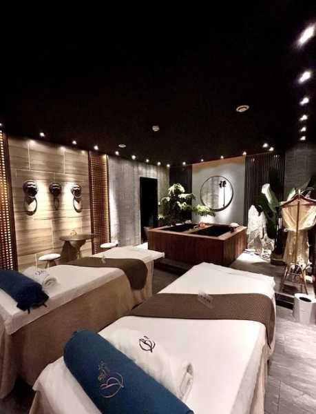 前天去成都油压会所店,绝对豪华的养生休闲会所