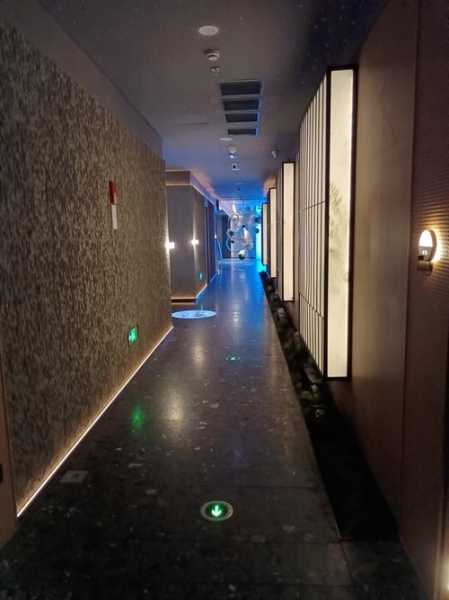 前天去武汉足疗会所店,推荐您看看专业spa