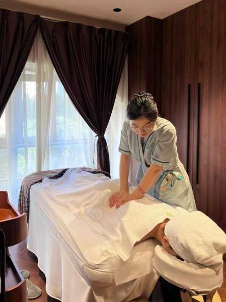 前天去重庆解压会所,推荐您看看专业spa