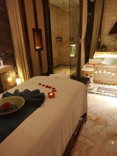 去了重庆水疗会馆，推荐您看看专业spa
