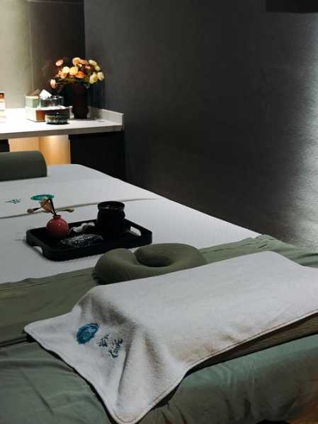 上个月去了成都足疗会馆,推荐您看看专业spa