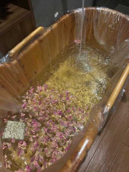 去了沈阳木桶浴会馆,推荐您看看专业spa