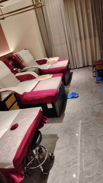 上个月去了常州足疗会所店,环境好服务热情