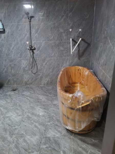 前天去重庆木桶浴会所店，推荐您看看专业spa
