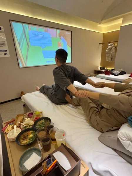上个月去了郑州按摩会馆，刚体验完就忍不住分享出来