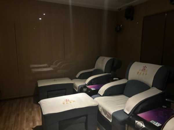 前天去广州洗浴会所店,缓解您的焦虑失眠无助