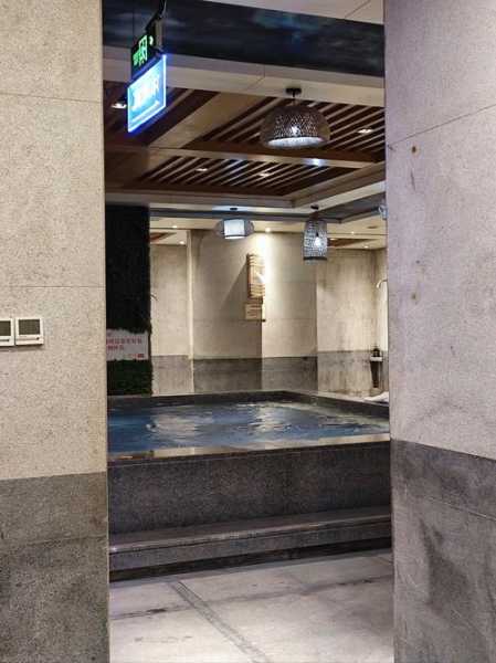 去了重庆洗浴会所店,来多少次都不嫌够
