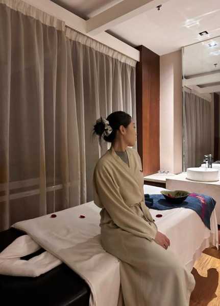 前天去天津油压会所,推荐您看看专业spa