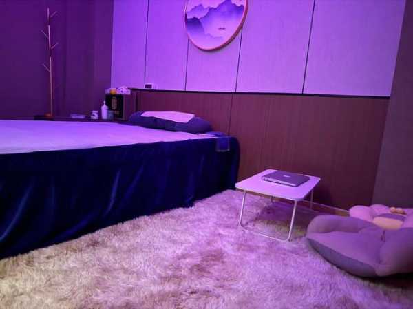 上个月去了郑州男士spa会馆，这家店的风格，真让人眼前一亮